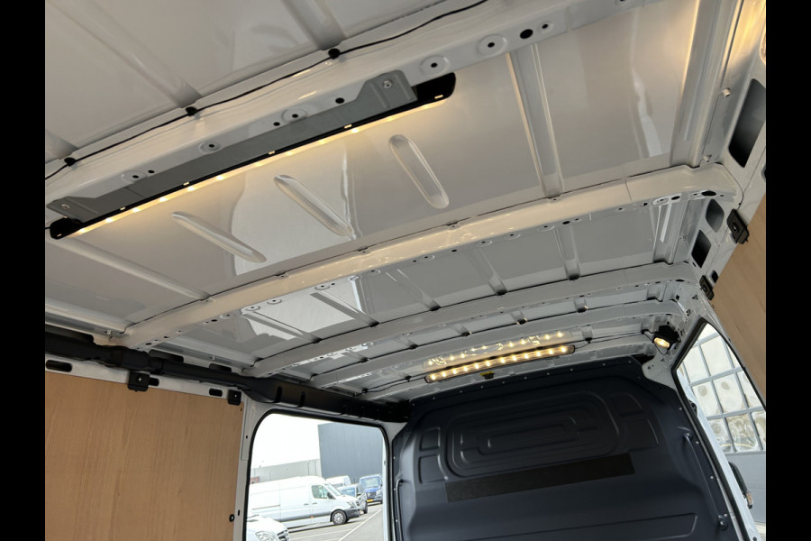 Mercedes-Benz Sprinter 317 CDI L2 H1 L+R Schuifdeur / MBUX / Camera / Carplay navigatie / Geveerde stoel / Cruise control / Airco