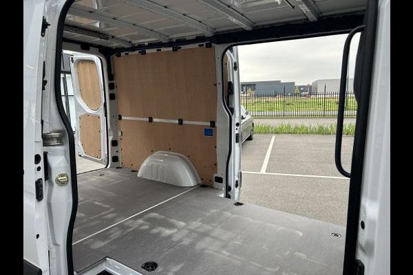 Mercedes-Benz Sprinter 317 CDI L2 H1 L+R Schuifdeur / MBUX / Camera / Carplay navigatie / Geveerde stoel / Cruise control / Airco