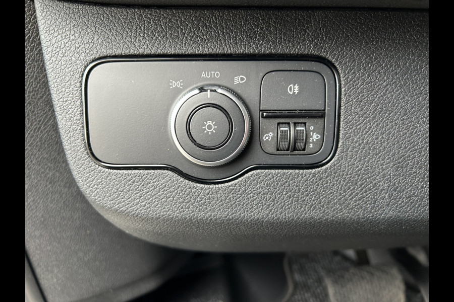 Mercedes-Benz Sprinter 317 CDI L2 H1 L+R Schuifdeur / MBUX / Camera / Carplay navigatie / Geveerde stoel / Cruise control / Airco