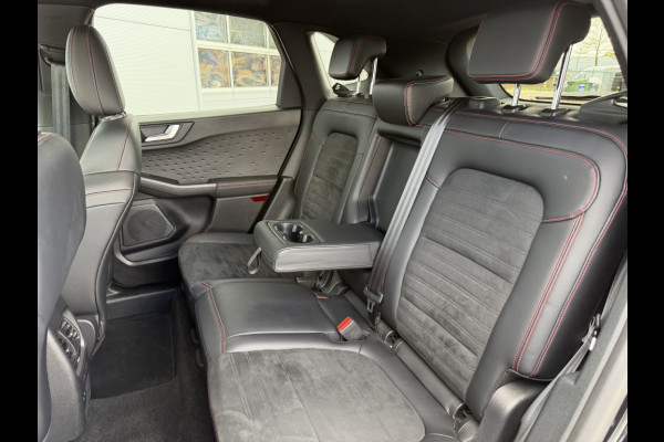 Ford Kuga 1.5 EcoB. ST-Line X TREKHAAK! 1800KG TREKGEWICHT! WINTERPACK!