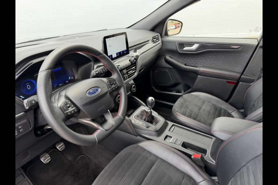 Ford Kuga 1.5 EcoB. ST-Line X TREKHAAK! 1800KG TREKGEWICHT! WINTERPACK!