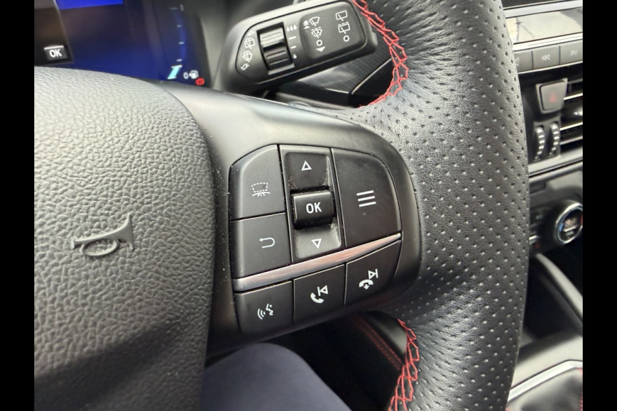 Ford Kuga 1.5 EcoB. ST-Line X TREKHAAK! 1800KG TREKGEWICHT! WINTERPACK!