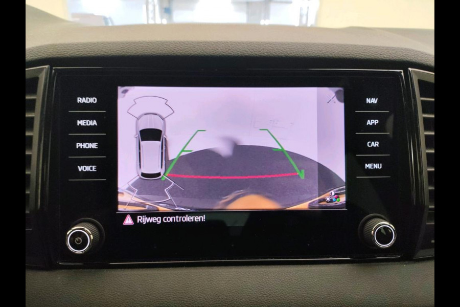 Škoda Karoq 1.5 TSI DSG ACT Sportline Business | Matrix-LED | Camera | Stoel/Stuurverw. | Navi