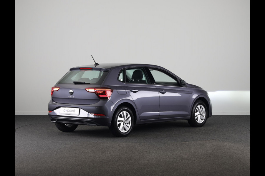 Volkswagen Polo 1.0 TSI Style 95 PK DSG Automaat |   Navigatie via app |  Parkeersensoren | Privacy glass |