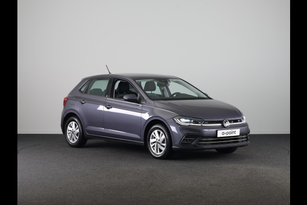 Volkswagen Polo 1.0 TSI Style 95 PK DSG Automaat |   Navigatie via app |  Parkeersensoren | Privacy glass |