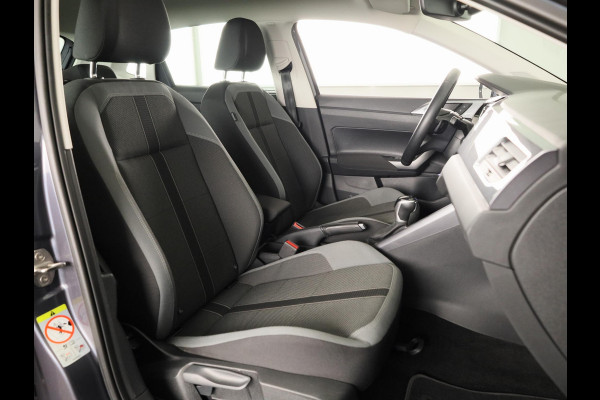 Volkswagen Polo 1.0 TSI Style 95 PK DSG Automaat |   Navigatie via app |  Parkeersensoren | Privacy glass |