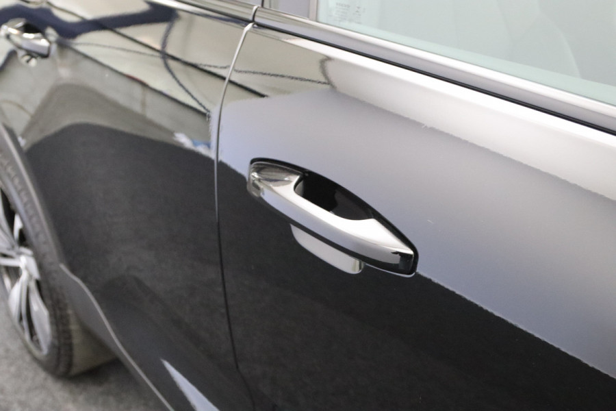 Volvo XC40 Recharge P8 408 PK AWD R-Design, Leder, H/K Sound, Memory