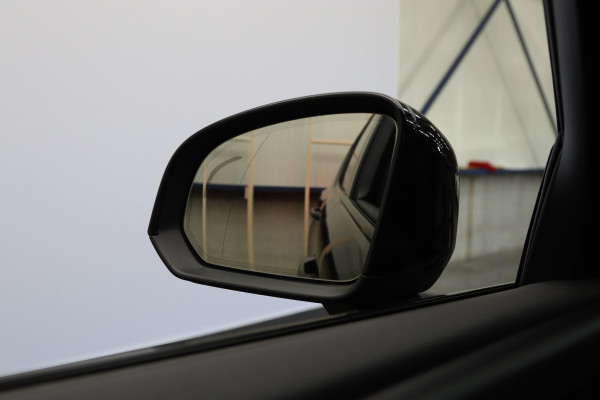 Volvo XC40 Recharge P8 408 PK AWD R-Design, Leder, H/K Sound, Memory