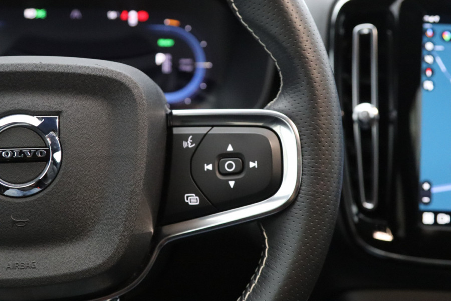 Volvo XC40 Recharge P8 408 PK AWD R-Design, Leder, H/K Sound, Memory