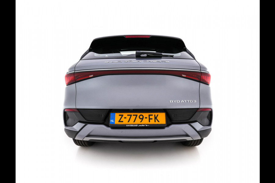 BYD ATTO 3 Comfort 60 kWh [ 3-Fase ] {SOH-92%} (INCL.BTW) *PANO | ADAPTIVE-CRUISE | LEATHER | FULL-LED | TOP-VIEW | BLIND-SPOT | HEATED-COMFORTSEATS | DIGI-COCKPIT | CARPLAY | DAB | NAVI-FULLMAP | ECC | PDC | 18''ALU*