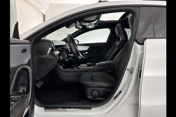 Mercedes-Benz CLA-Klasse Shooting Brake 200 d Business Solution AMG (INCL-BTW) *PANO | DISTRONIC | LEATHER-MICROFIBRE | MULITBEAM | AMBIENTLIGHT | BLINDSPOT | HEATED-SPORTSEATS | WIDESCREEN-DIGICOCKPIT | DAB+ | NAVI-FULLMAP | CAMERA | PRIVACYGLASS | 18''ALU*