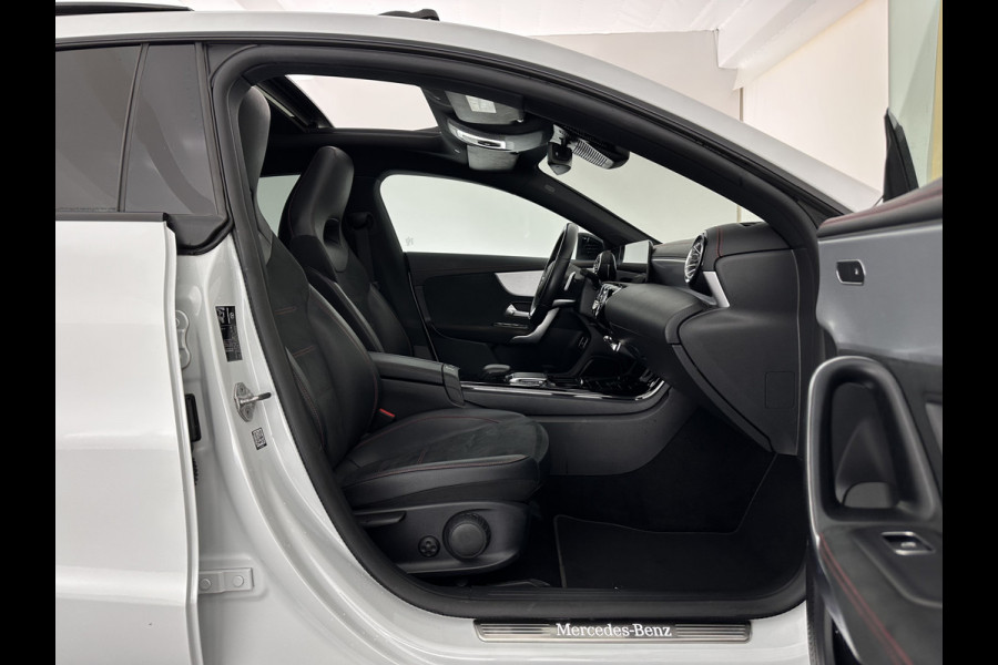 Mercedes-Benz CLA-Klasse Shooting Brake 200 d Business Solution AMG (INCL-BTW) *PANO | DISTRONIC | LEATHER-MICROFIBRE | MULITBEAM | AMBIENTLIGHT | BLINDSPOT | HEATED-SPORTSEATS | WIDESCREEN-DIGICOCKPIT | DAB+ | NAVI-FULLMAP | CAMERA | PRIVACYGLASS | 18''ALU*