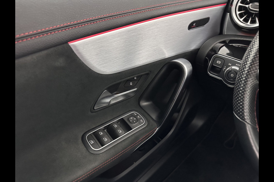 Mercedes-Benz CLA-Klasse Shooting Brake 200 d Business Solution AMG (INCL-BTW) *PANO | DISTRONIC | LEATHER-MICROFIBRE | MULITBEAM | AMBIENTLIGHT | BLINDSPOT | HEATED-SPORTSEATS | WIDESCREEN-DIGICOCKPIT | DAB+ | NAVI-FULLMAP | CAMERA | PRIVACYGLASS | 18''ALU*