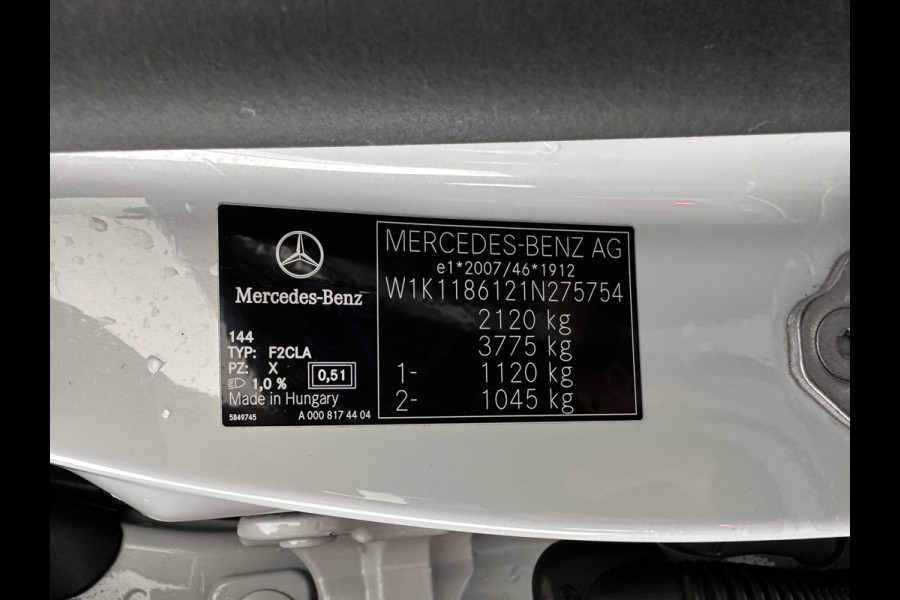 Mercedes-Benz CLA-Klasse Shooting Brake 200 d Business Solution AMG (INCL-BTW) *PANO | DISTRONIC | LEATHER-MICROFIBRE | MULITBEAM | AMBIENTLIGHT | BLINDSPOT | HEATED-SPORTSEATS | WIDESCREEN-DIGICOCKPIT | DAB+ | NAVI-FULLMAP | CAMERA | PRIVACYGLASS | 18''ALU*
