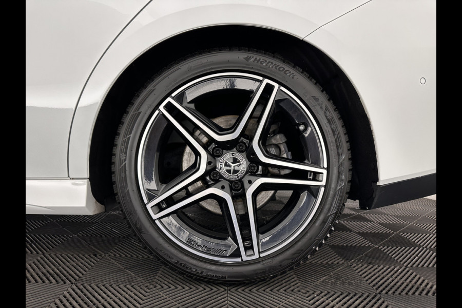 Mercedes-Benz CLA-Klasse Shooting Brake 200 d Business Solution AMG (INCL-BTW) *PANO | DISTRONIC | LEATHER-MICROFIBRE | MULITBEAM | AMBIENTLIGHT | BLINDSPOT | HEATED-SPORTSEATS | WIDESCREEN-DIGICOCKPIT | DAB+ | NAVI-FULLMAP | CAMERA | PRIVACYGLASS | 18''ALU*