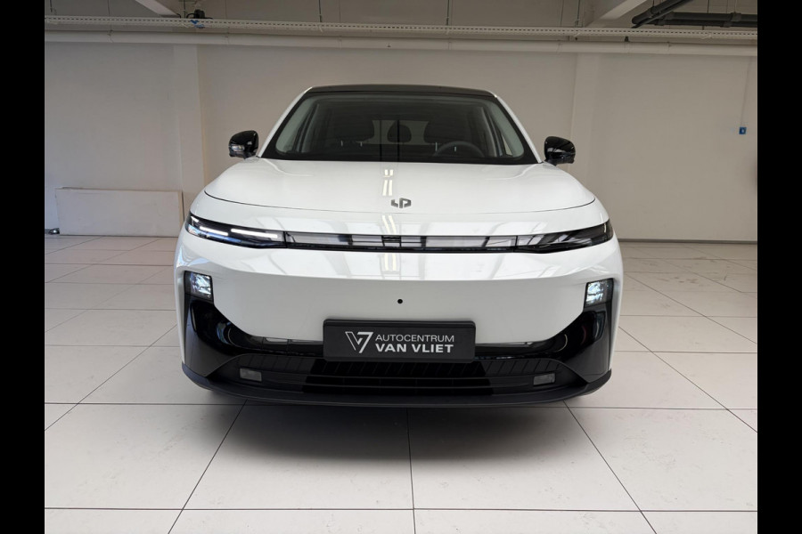 Leapmotor B10 Design ProMax 67.1 kWh 430KM WLTP | Panorama | Navigatie | Elektrische achterklep | Elektrisch bedienbare stoelen | Stoelverwarming | Stoelventilatie