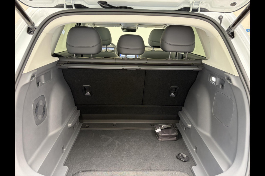 Leapmotor B10 Design ProMax 67.1 kWh 430KM WLTP | Panorama | Navigatie | Elektrische achterklep | Elektrisch bedienbare stoelen | Stoelverwarming | Stoelventilatie