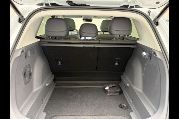 Leapmotor B10 Design ProMax 67.1 kWh 430KM WLTP | Panorama | Navigatie | Elektrische achterklep | Elektrisch bedienbare stoelen | Stoelverwarming | Stoelventilatie