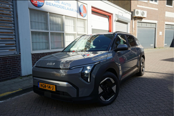 Kia EV3 Plus 81.4 kWh | Adaptieve cruise + Lane dep | 605km WLTP | Apple Carplay | Verwarde stoelen + stuurwiel | Keyless |