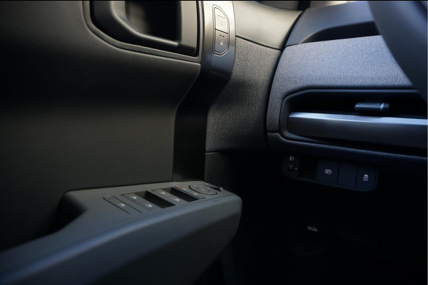 Kia EV3 Plus 81.4 kWh | Adaptieve cruise + Lane dep | 605km WLTP | Apple Carplay | Verwarde stoelen + stuurwiel | Keyless |