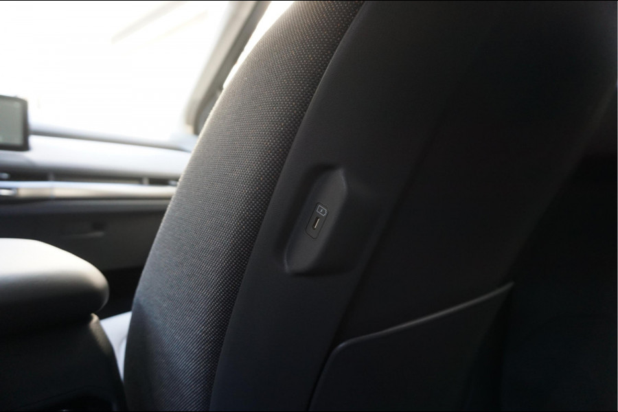 Kia EV3 Plus 81.4 kWh | Adaptieve cruise + Lane dep | 605km WLTP | Apple Carplay | Verwarde stoelen + stuurwiel | Keyless |