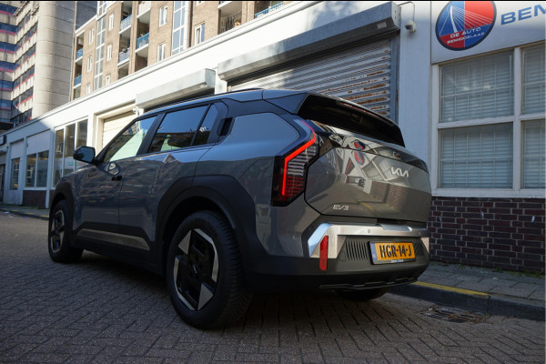 Kia EV3 Plus 81.4 kWh | Adaptieve cruise + Lane dep | 605km WLTP | Apple Carplay | Verwarde stoelen + stuurwiel | Keyless |