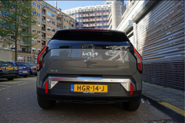 Kia EV3 Plus 81.4 kWh | Adaptieve cruise + Lane dep | 605km WLTP | Apple Carplay | Verwarde stoelen + stuurwiel | Keyless |
