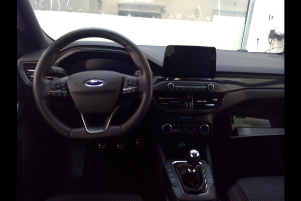Ford FOCUS Wagon 1.0 EcoBoost Hybrid ST Line X Business | 71.300 KM | Trekhaak | Winterpack | WORDT VERWACHT!