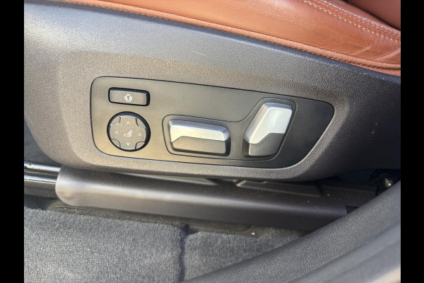 BMW X3 xDrive30e M Sport Plug-in Hybrid 292pk | VOL! | Panormamadak | Adaptive cruise | Trekhaak | M-pakket | Sportstoelen | 21 inch | Head-up Display | Memory seats | Harman Kardon | 360 graden camera | Keyless | Stoelverwarming | Adaptief deming systeem | Draadloos opladen