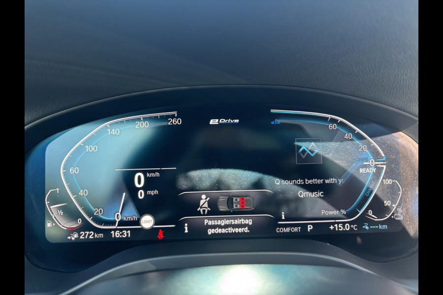 BMW X3 xDrive30e M Sport Plug-in Hybrid 292pk | VOL! | Panormamadak | Adaptive cruise | Trekhaak | M-pakket | Sportstoelen | 21 inch | Head-up Display | Memory seats | Harman Kardon | 360 graden camera | Keyless | Stoelverwarming | Adaptief deming systeem | Draadloos opladen