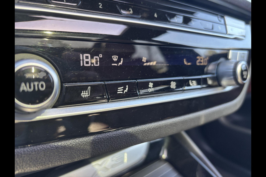 BMW X3 xDrive30e M Sport Plug-in Hybrid 292pk | VOL! | Panormamadak | Adaptive cruise | Trekhaak | M-pakket | Sportstoelen | 21 inch | Head-up Display | Memory seats | Harman Kardon | 360 graden camera | Keyless | Stoelverwarming | Adaptief deming systeem | Draadloos opladen