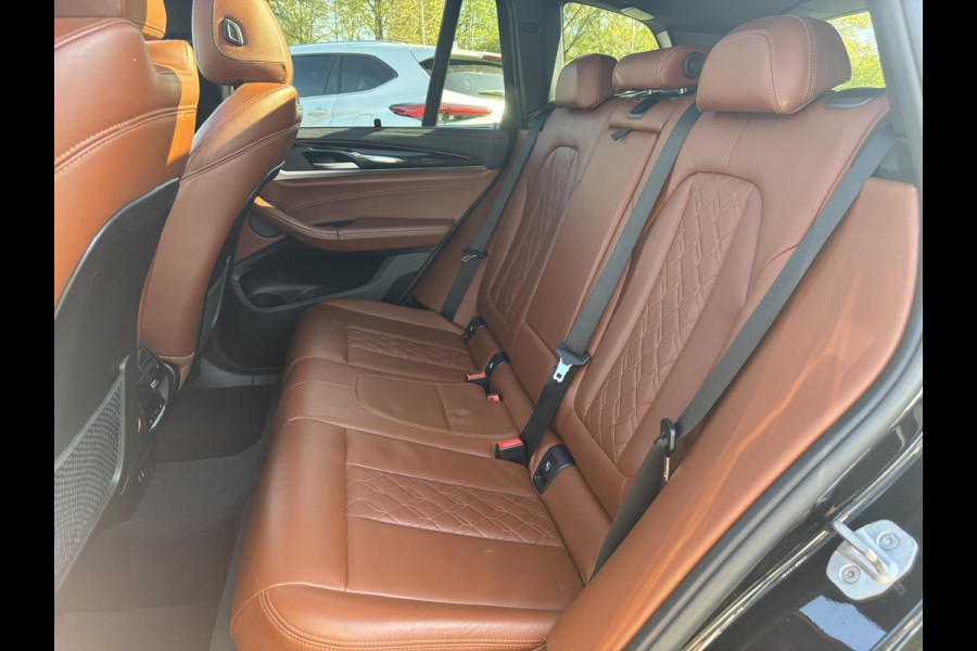 BMW X3 xDrive30e M Sport Plug-in Hybrid 292pk | VOL! | Panormamadak | Adaptive cruise | Trekhaak | M-pakket | Sportstoelen | 21 inch | Head-up Display | Memory seats | Harman Kardon | 360 graden camera | Keyless | Stoelverwarming | Adaptief deming systeem | Draadloos opladen