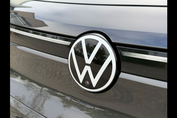 Volkswagen ID.4 Tech Max 77 kWh, VOL OPTIES, panoramadak, electr trekhaak, headup display, matrix led, NL auto met nap