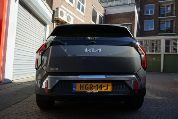Kia EV3 Plus 81.4 kWh | Adaptieve cruise + Lane dep | 605km WLTP | Apple Carplay | Verwarde stoelen + stuurwiel | Keyless |