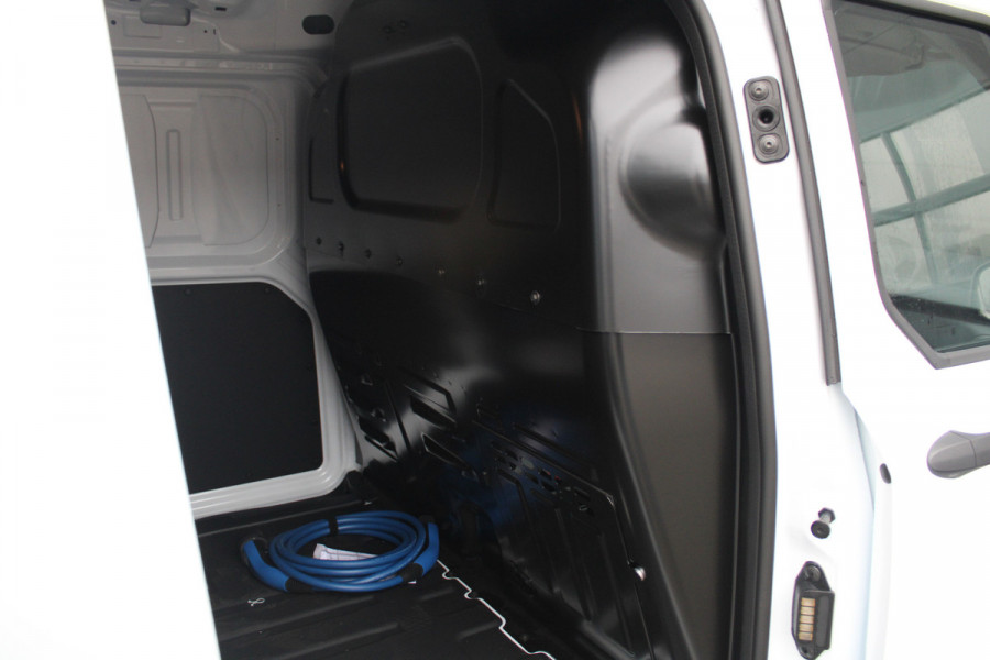 Ford E-Transit Courier Trend 44 kWh 136pk - Stoel/Stuurverwarming - Camera - Cruise - Carplay/Android - Rijklaar