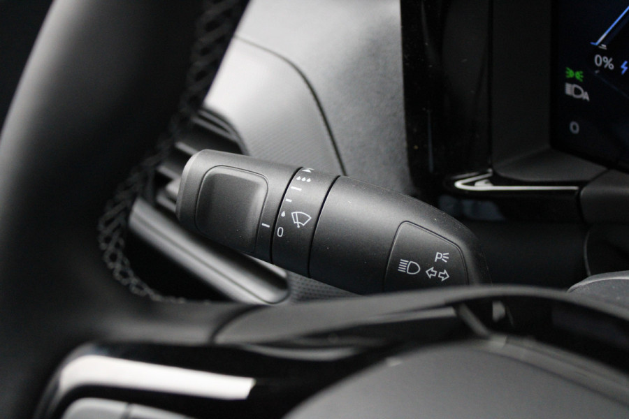 Ford E-Transit Courier Trend 44 kWh 136pk - Stoel/Stuurverwarming - Camera - Cruise - Carplay/Android - Rijklaar