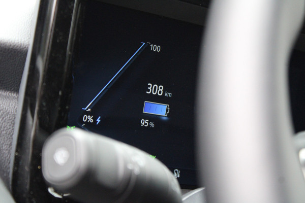 Ford E-Transit Courier Trend 44 kWh 136pk - Stoel/Stuurverwarming - Camera - Cruise - Carplay/Android - Rijklaar