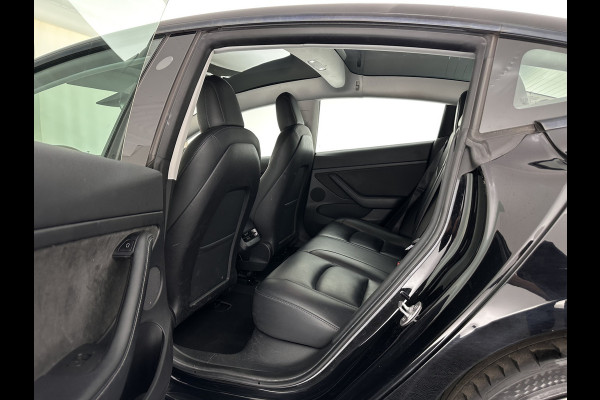 Tesla Model 3 Standard RWD Plus 60 kWh [ 3-Fase-11kW ] {SOH-87%} (INCL-BTW) Aut. *PANO | AUTOPILOT | LEATHER | KEYLESS | FULL-LED | MEMORY-PACK | TOPVIEW | DAB | CARPLAY | DIGI-COCKPIT | LANE-ASSIST | COMFORTSEATS | 19"ALU*