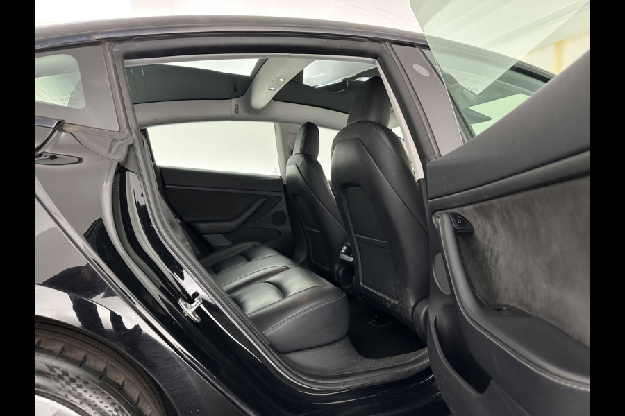 Tesla Model 3 Standard RWD Plus 60 kWh [ 3-Fase-11kW ] {SOH-87%} (INCL-BTW) Aut. *PANO | AUTOPILOT | LEATHER | KEYLESS | FULL-LED | MEMORY-PACK | TOPVIEW | DAB | CARPLAY | DIGI-COCKPIT | LANE-ASSIST | COMFORTSEATS | 19"ALU*