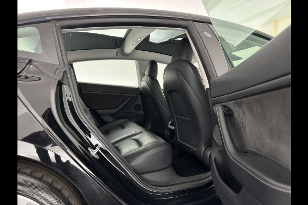 Tesla Model 3 Standard RWD Plus 60 kWh [ 3-Fase-11kW ] {SOH-87%} (INCL-BTW) Aut. *PANO | AUTOPILOT | LEATHER | KEYLESS | FULL-LED | MEMORY-PACK | TOPVIEW | DAB | CARPLAY | DIGI-COCKPIT | LANE-ASSIST | COMFORTSEATS | 19"ALU*