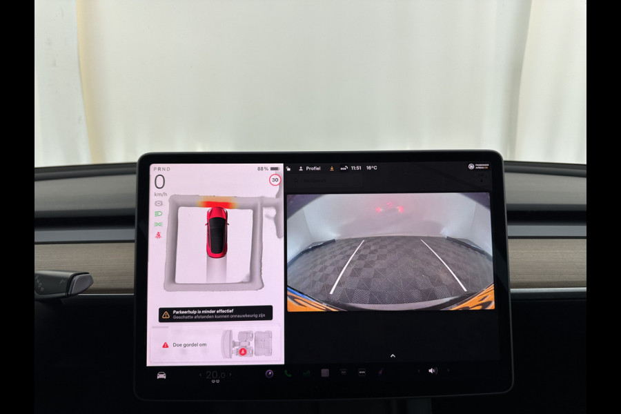 Tesla Model 3 Standard RWD Plus 60 kWh [ 3-Fase-11kW ] {SOH-87%} (INCL-BTW) Aut. *PANO | AUTOPILOT | LEATHER | KEYLESS | FULL-LED | MEMORY-PACK | TOPVIEW | DAB | CARPLAY | DIGI-COCKPIT | LANE-ASSIST | COMFORTSEATS | 19"ALU*