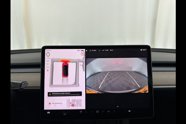 Tesla Model 3 Standard RWD Plus 60 kWh [ 3-Fase-11kW ] {SOH-87%} (INCL-BTW) Aut. *PANO | AUTOPILOT | LEATHER | KEYLESS | FULL-LED | MEMORY-PACK | TOPVIEW | DAB | CARPLAY | DIGI-COCKPIT | LANE-ASSIST | COMFORTSEATS | 19"ALU*