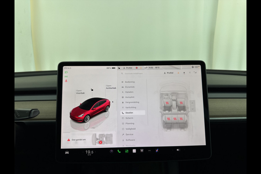 Tesla Model 3 Standard RWD Plus 60 kWh [ 3-Fase-11kW ] {SOH-87%} (INCL-BTW) Aut. *PANO | AUTOPILOT | LEATHER | KEYLESS | FULL-LED | MEMORY-PACK | TOPVIEW | DAB | CARPLAY | DIGI-COCKPIT | LANE-ASSIST | COMFORTSEATS | 19"ALU*