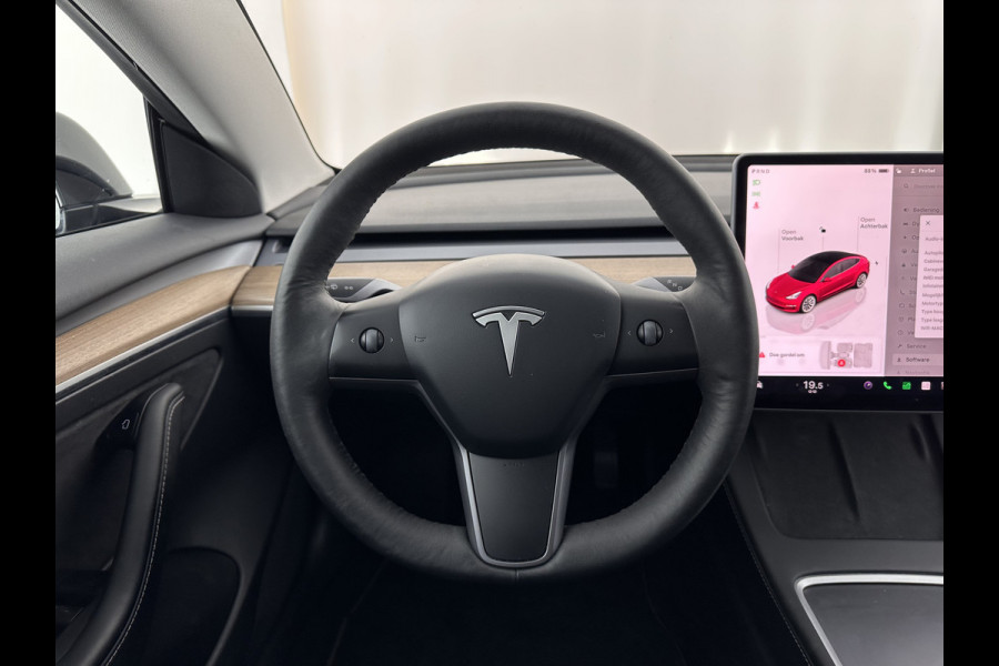 Tesla Model 3 Standard RWD Plus 60 kWh [ 3-Fase-11kW ] {SOH-87%} (INCL-BTW) Aut. *PANO | AUTOPILOT | LEATHER | KEYLESS | FULL-LED | MEMORY-PACK | TOPVIEW | DAB | CARPLAY | DIGI-COCKPIT | LANE-ASSIST | COMFORTSEATS | 19"ALU*