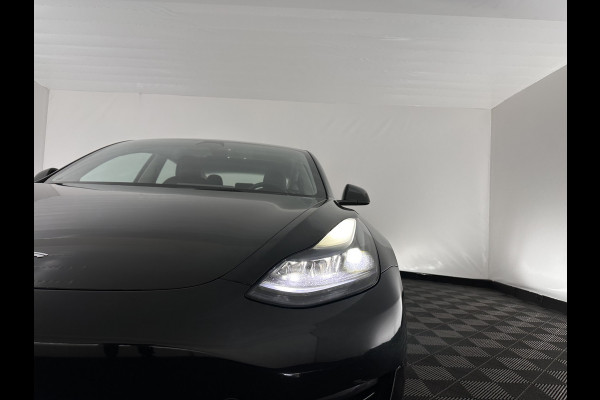 Tesla Model 3 Standard RWD Plus 60 kWh [ 3-Fase-11kW ] {SOH-87%} (INCL-BTW) Aut. *PANO | AUTOPILOT | LEATHER | KEYLESS | FULL-LED | MEMORY-PACK | TOPVIEW | DAB | CARPLAY | DIGI-COCKPIT | LANE-ASSIST | COMFORTSEATS | 19"ALU*