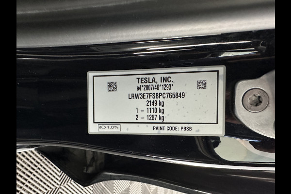 Tesla Model 3 Standard RWD Plus 60 kWh [ 3-Fase-11kW ] {SOH-87%} (INCL-BTW) Aut. *PANO | AUTOPILOT | LEATHER | KEYLESS | FULL-LED | MEMORY-PACK | TOPVIEW | DAB | CARPLAY | DIGI-COCKPIT | LANE-ASSIST | COMFORTSEATS | 19"ALU*