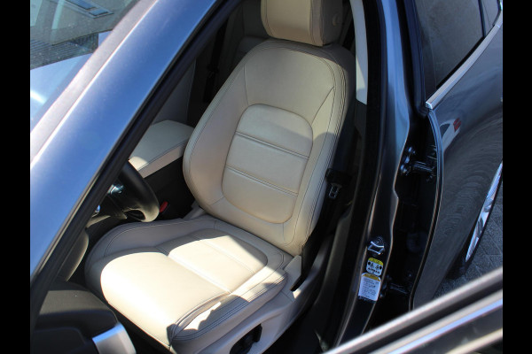 Jaguar F-Pace 2.0 Portfolio AWD 25t | PANORAMADAK | LEDEREN BEKLEDING |