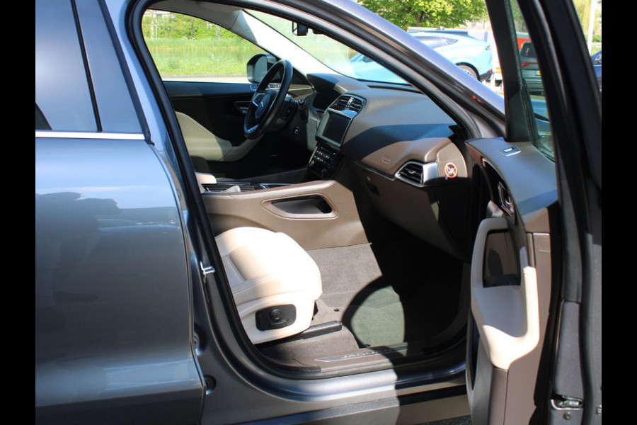Jaguar F-Pace 2.0 Portfolio AWD 25t | PANORAMADAK | LEDEREN BEKLEDING |