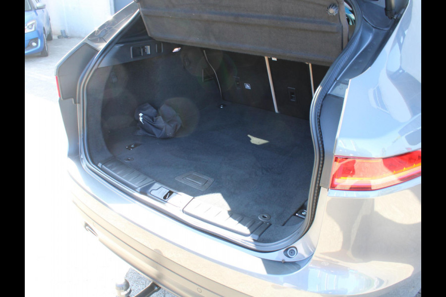 Jaguar F-Pace 2.0 Portfolio AWD 25t | PANORAMADAK | LEDEREN BEKLEDING |
