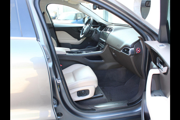 Jaguar F-Pace 2.0 Portfolio AWD 25t | PANORAMADAK | LEDEREN BEKLEDING |